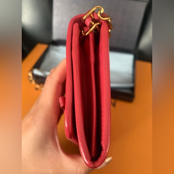 Sold🎀🎀PRADA Peonia Pink Saffiano Metal Wallet on Chain - Picture 9 of 16
